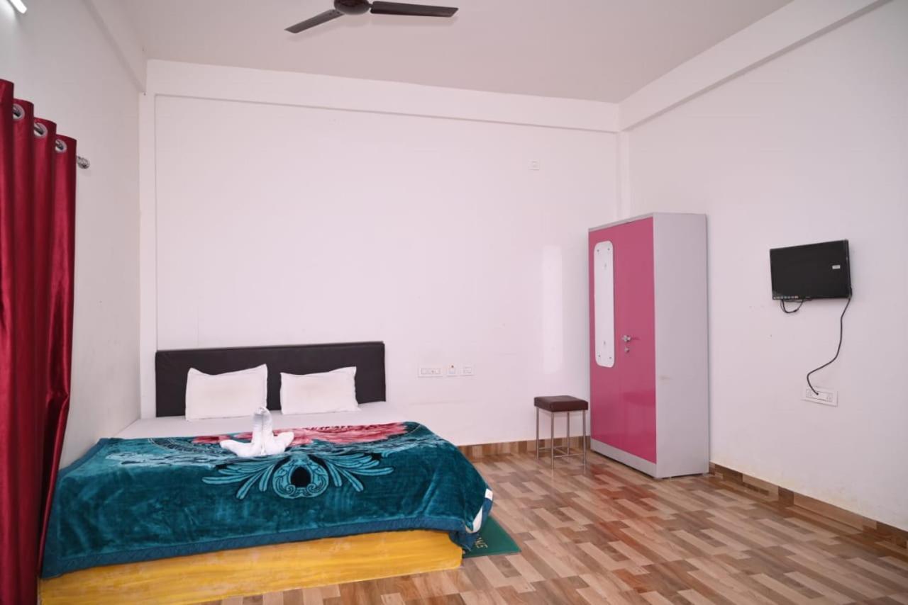 Chang Ghar Resort Kāziranga Extérieur photo