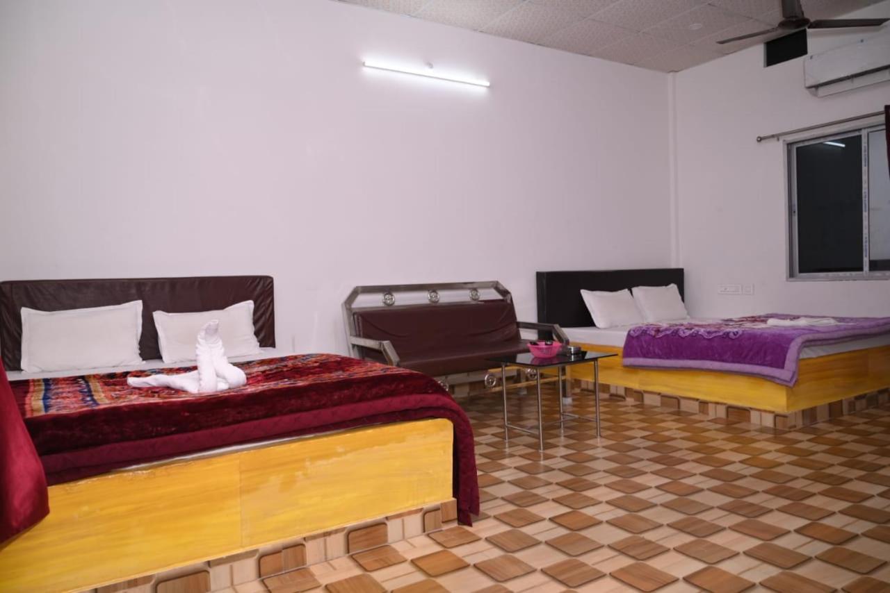 Chang Ghar Resort Kāziranga Extérieur photo