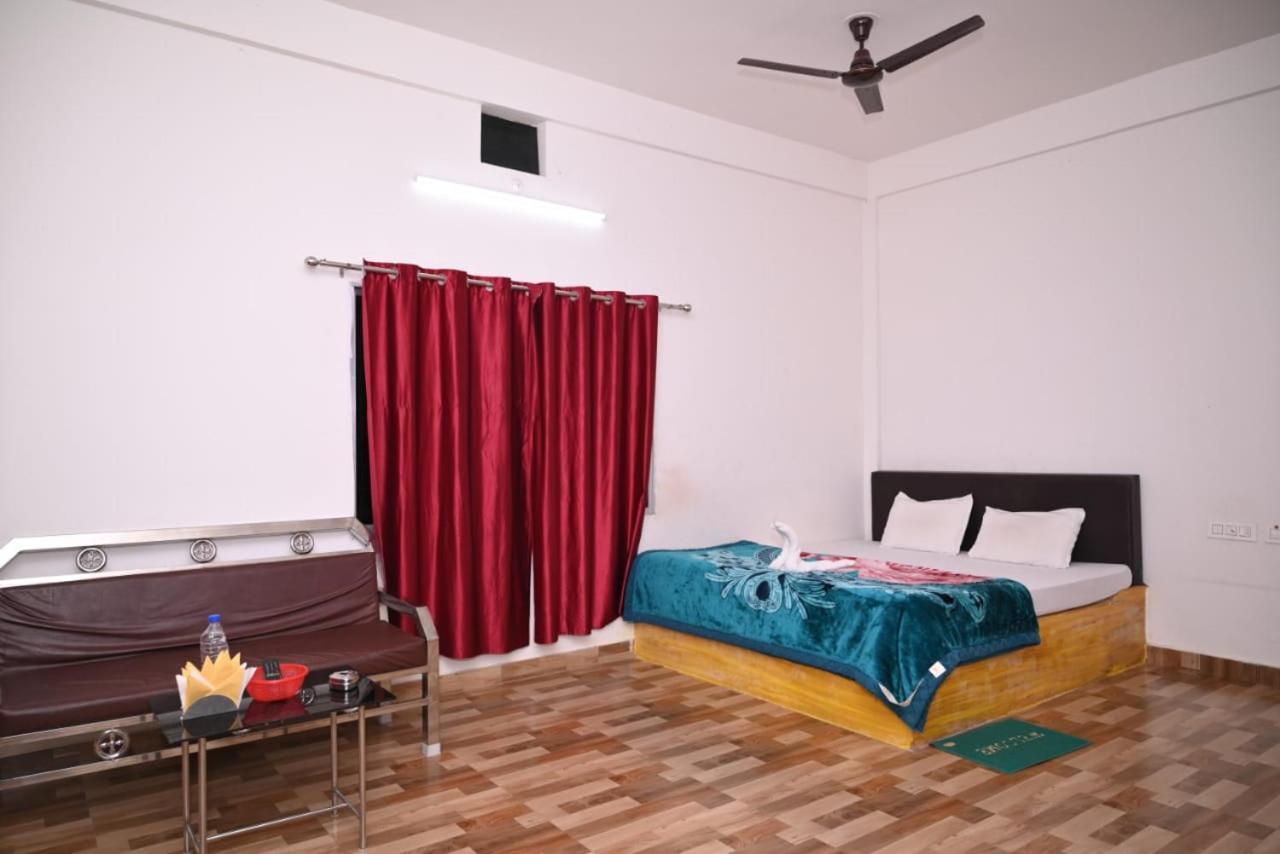 Chang Ghar Resort Kāziranga Extérieur photo
