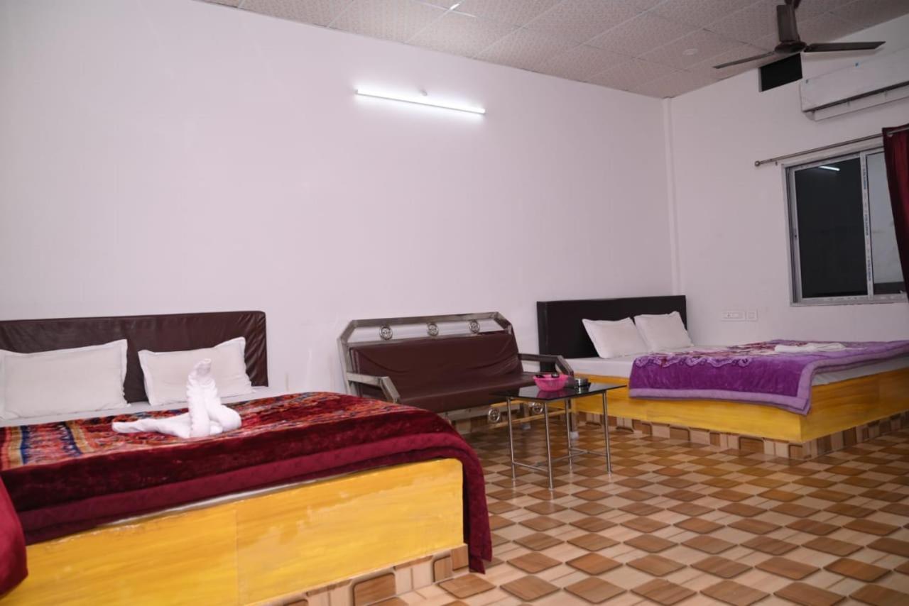 Chang Ghar Resort Kāziranga Extérieur photo